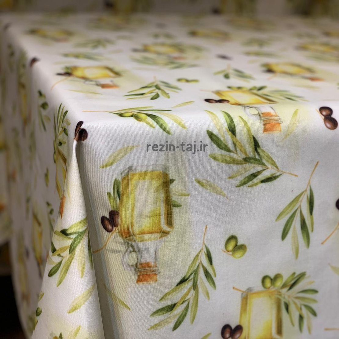 رومیزی سفره ای پانوکتان رزین تاژ طرح زیتون یک متری